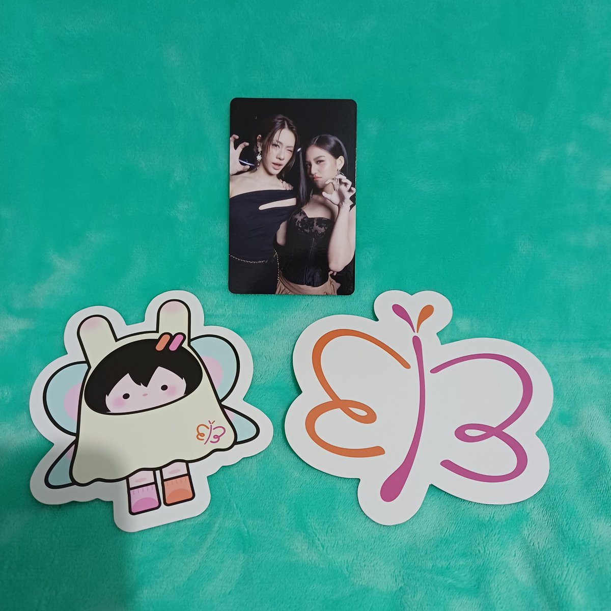 penguminari_'s tweet photo. #WTS / #LFB

Blush Blossom Couple Set
- PHP 800 + LSF
Inclusions: 1 A4 Poster, 4 Postcards, 1 Photocard, 2 Message Cards (Mascot &amp; Logo)

• DM or Reply to MINE
• DOP: PAYO
• MOP: GCASH / BANK
• MOD: SDD, GGX or Claim on GL Fest

#BlushBlossom #EmiBonnie https://t.co/brqAsUqlyG