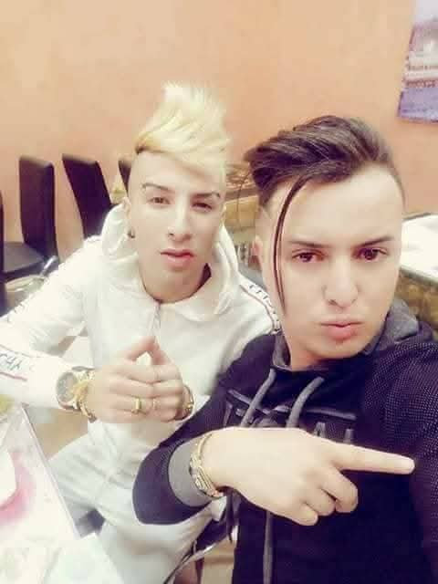 الهجرسي الغجري الصلبي😁😁😁
يقول عني صلبي انا اعرف اصلي وجيناتي مطابقه لموروثي مو انت يا ضحايا جينات طلعت كناني ههههههههه هوجس من حر ما بيك يا كناني مالك شي بهوازن😂 
#FGC2_هوازن
#FGC7_ضحايا_الجينات
ربعك المتحولين بمرسيليا🤣👇🏻