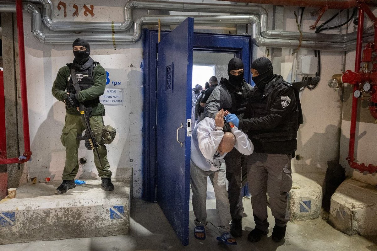 Israeli bill to execute Palestinian prisoners heads to final Knesset vote
——
Israel’s Knesset National Security Committee has advanced a bill imposing a mandatory death penalty for Palestinians convicted of attacks against Israelis, moving it closer to a final vote next week. The