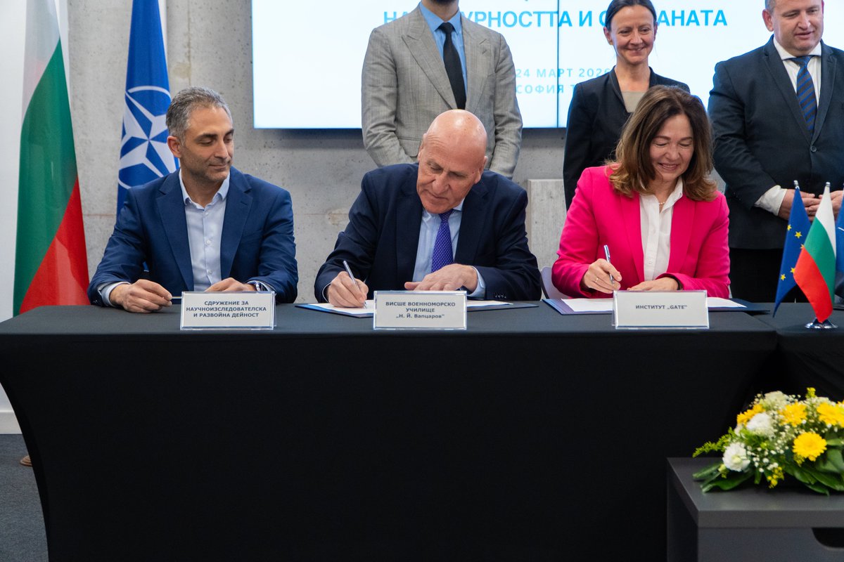 GATE_CoE's tweet image. A new step for Bulgaria’s defence innovation ecosystem. Proud to join partners in signing a cooperation agreement advancing dual-use technologies, AI, and stronger collaboration across research, industry, and institutions.

@SofiaTechPark 
#Innovation #AI #DualUse #NATODIANA