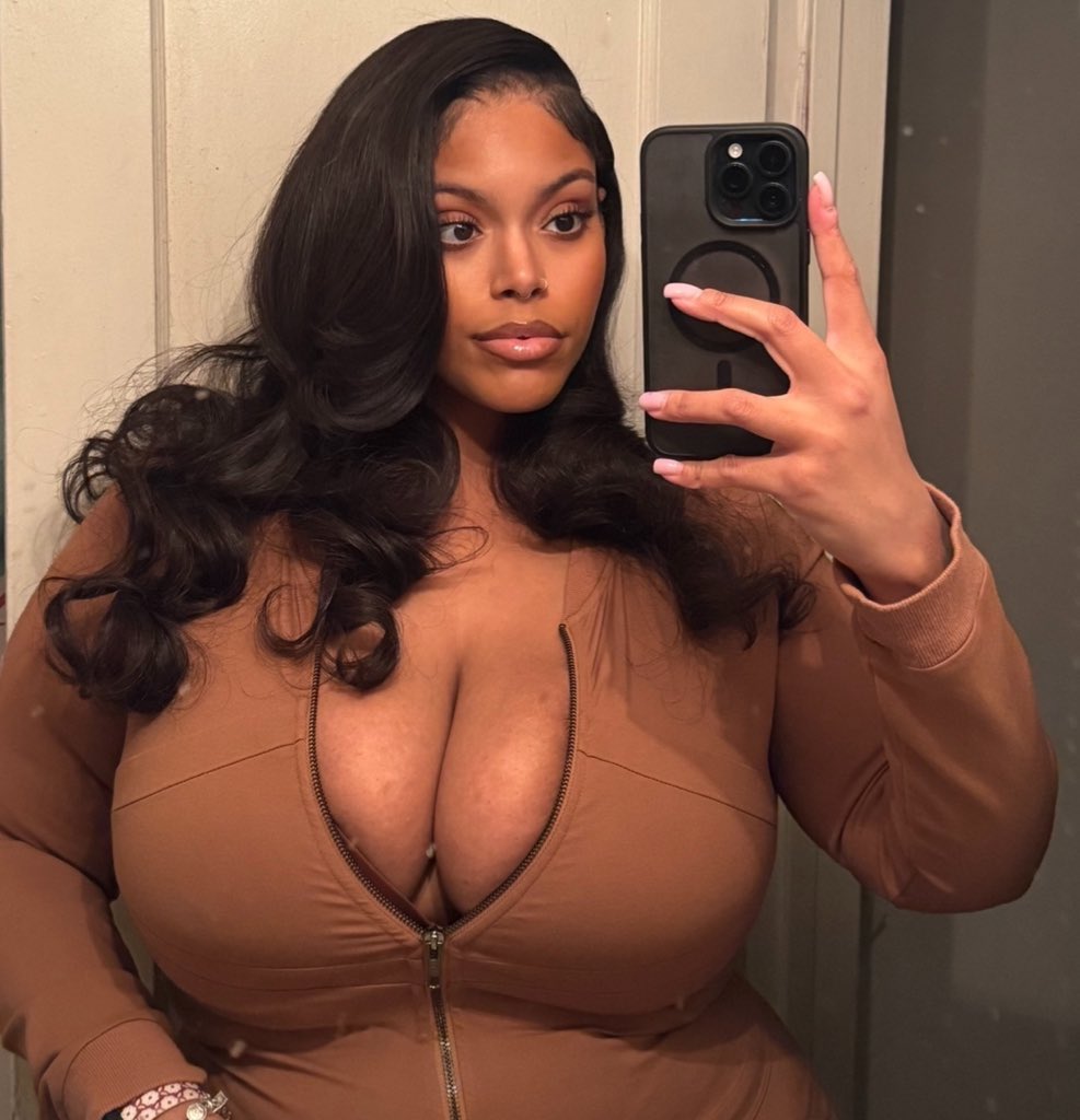 ♕чαnα†♕٠·˙ tweet media