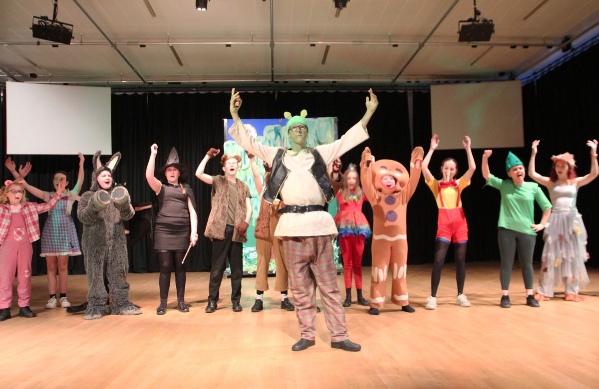 Woodlands_sch's tweet image. This year, our pupils put on their own production of Shrek the Musical JR.

The performances were professional, funny and just brilliant!

Well done to all pupils and staff involved for your hard work and dedication.
#Shrek #Schoolshow