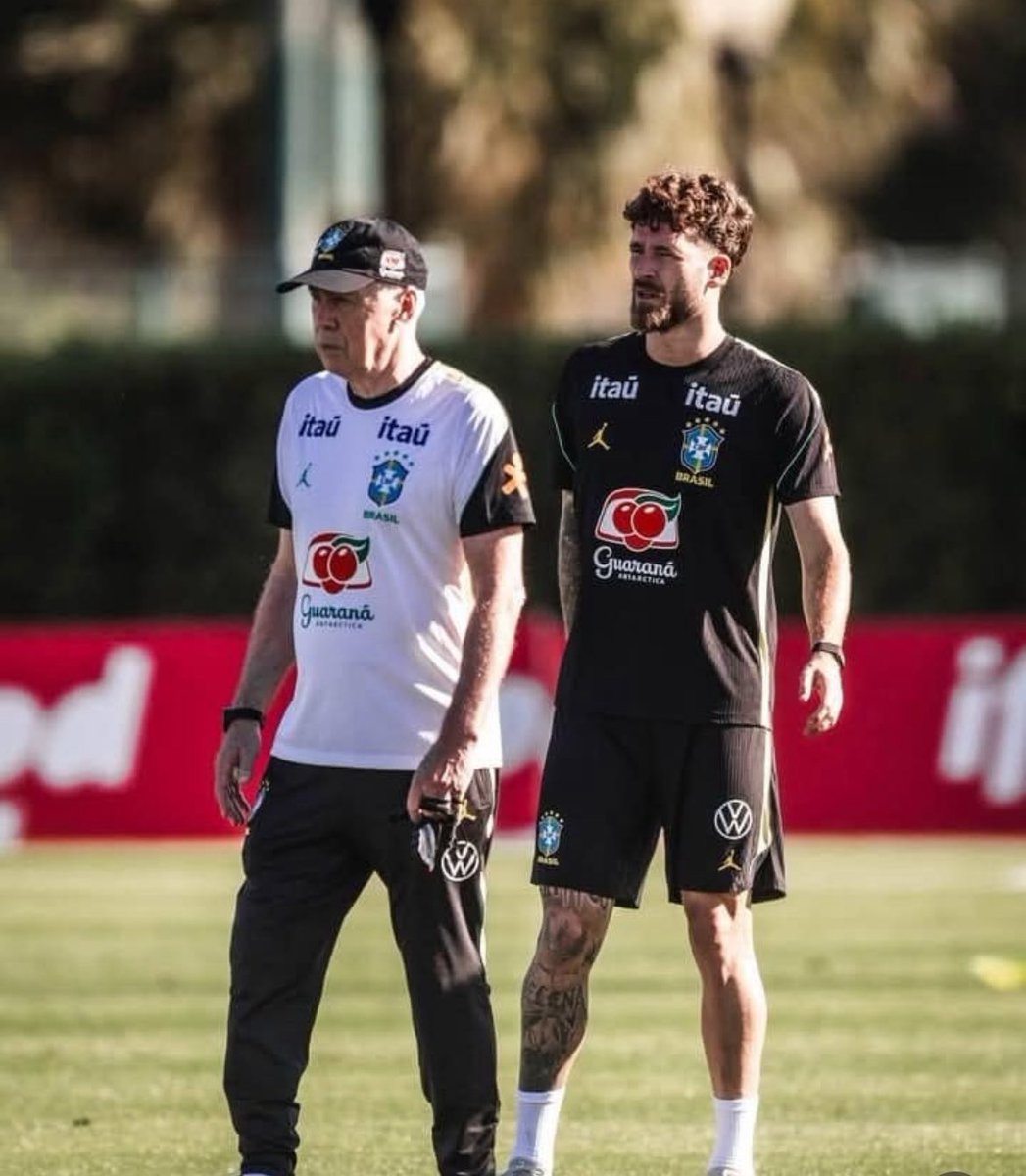 RaFla Mello tweet media