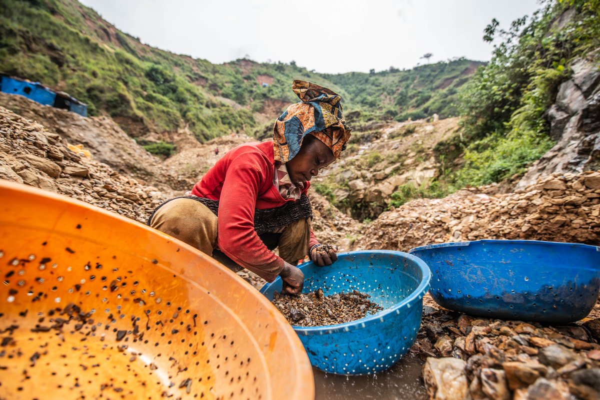 PanziUSA's tweet image. "I come from one of the richest countries on the planet, and yet the people of my country are among the poorest in the world." @DenisMukwege 

On #RemembranceDay for #VictimsofSlavery, learn about #conflictminerals :  shorturl.at/5ipMy 

#DenisMukwege #PanziFoundation #DRC
