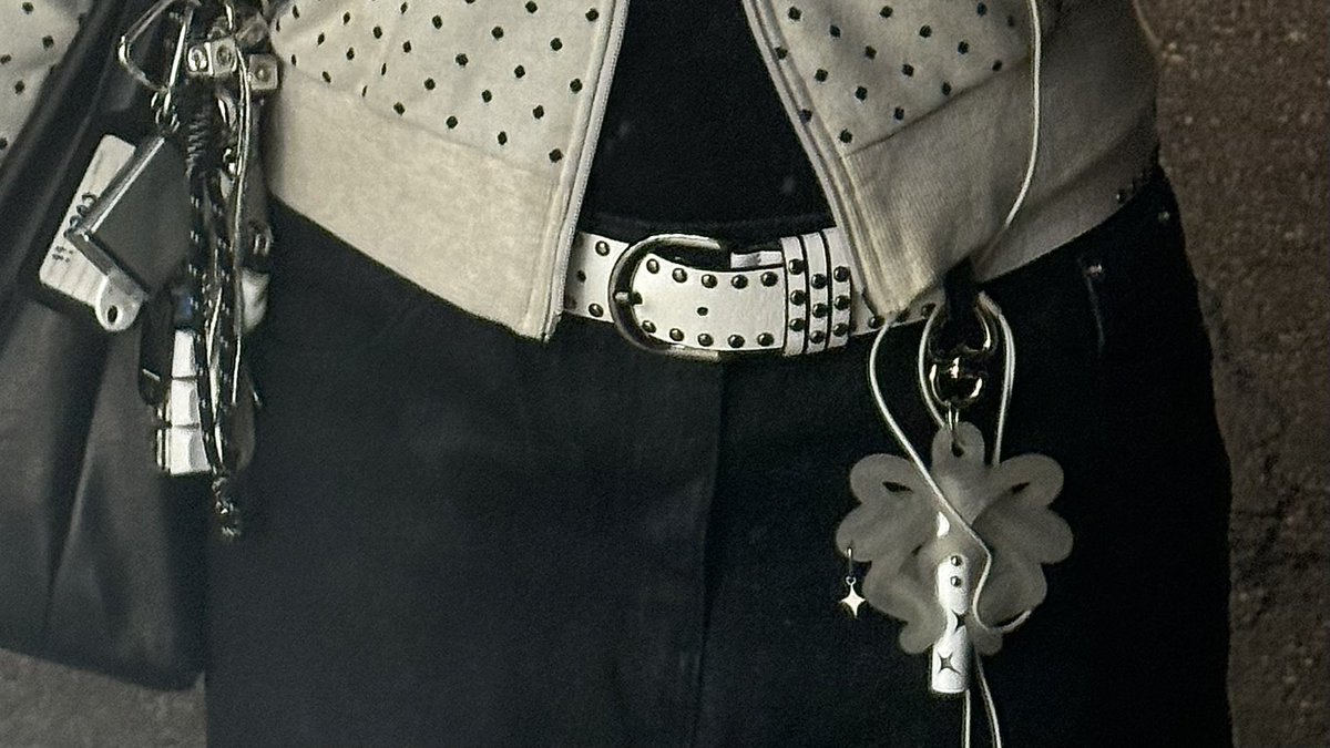 cass ✮ tweet media