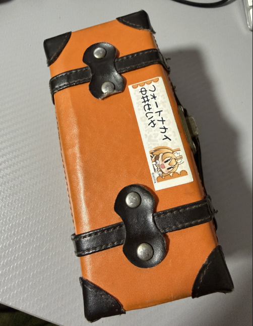⭐️【希少品⭐️MICROELITE（マイクロエリート）】⭐️小型の電動ミシンで木製収納箱付き⭐️レトロ⭐️ MICROELITE 小型電動ミシン 昭和レトロ 裁縫箱 小物入れ ミシン入りの