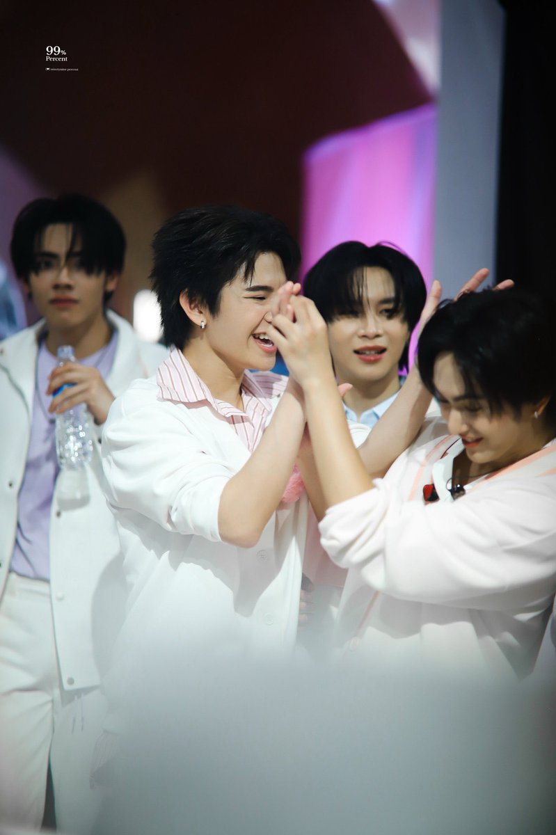 จันจัน ₊ ⊹❀ จักรวาลเหมี๊ยวเป้อ 🪐🐱🌸 tweet media