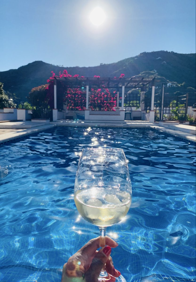 s o e n a m i tweet media