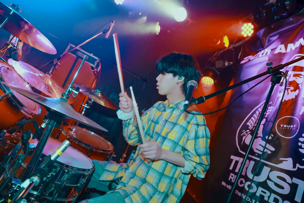 TRUST RECORDS tweet media