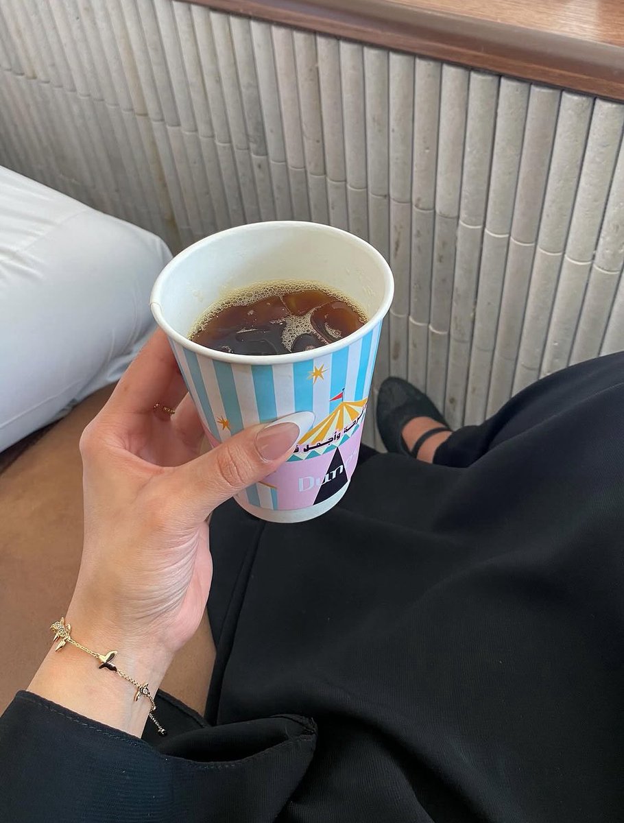 ber21_'s tweet photo. عـودة العلاقات مع قهـوة الصبـَاح☀️🌸 https://t.co/zCCgyMGzbF