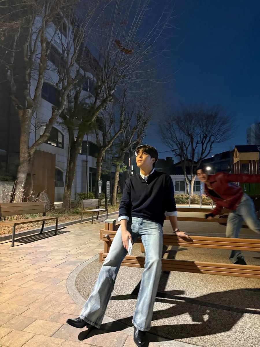 ais ৻ꪆ • fez day ✿ tweet media