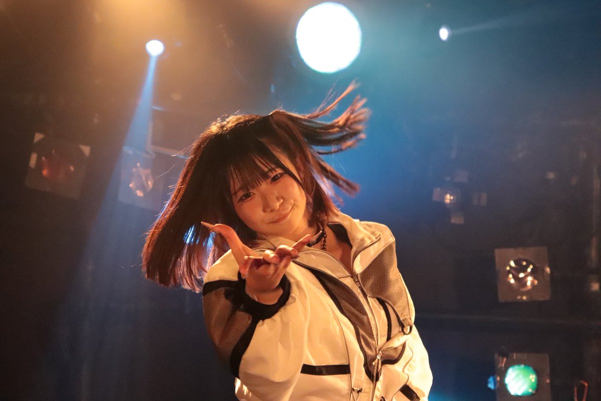 グラモン tweet media