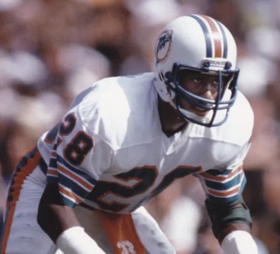 Chris at Phins.com tweet media