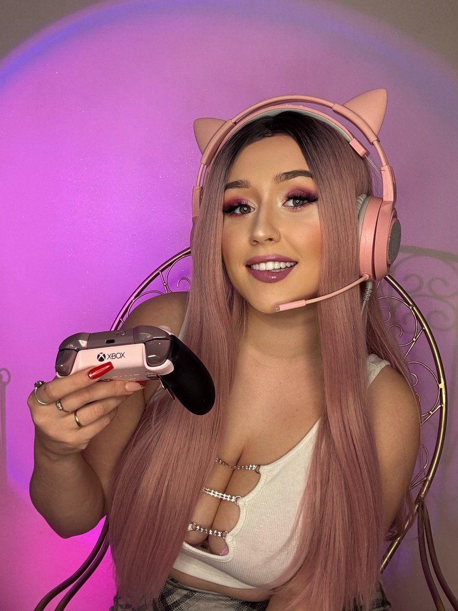 Goddess Kitty 🤍 tweet media