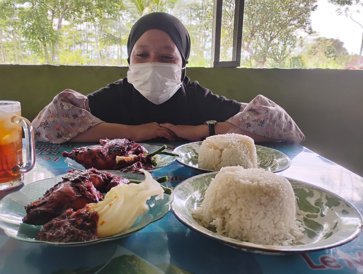 Emay Santoso tweet media