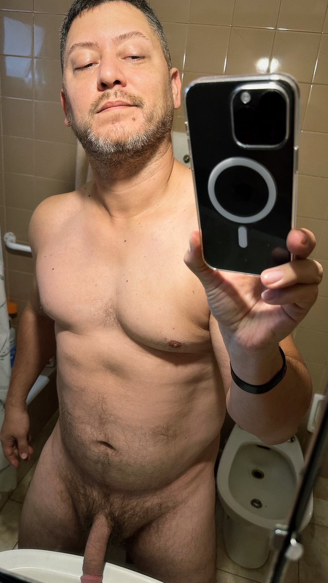 RODXXONLY tweet media