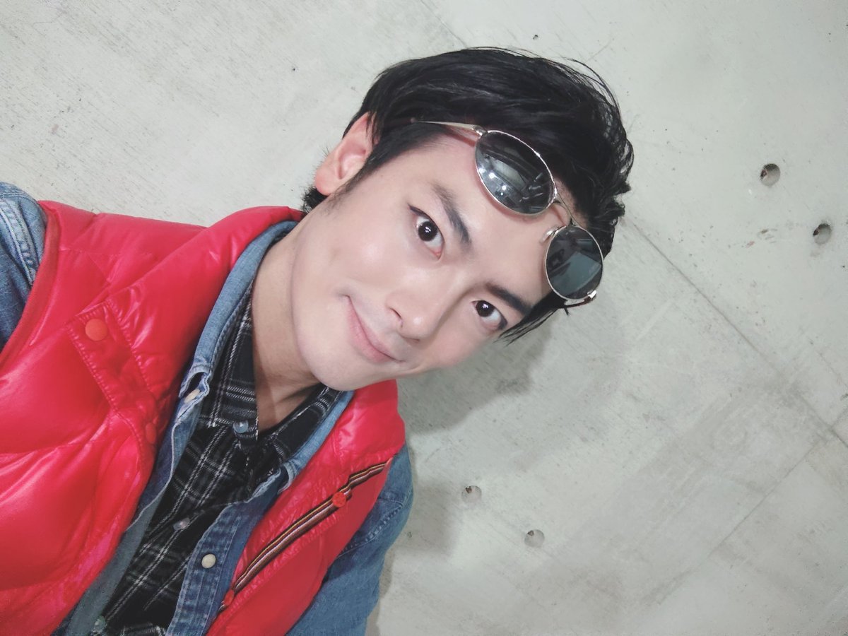 hamaaatomooo's tweet photo. #QT2026
ビジュ撮でした！
アメカジ風ってあんまり着たことなくて新鮮でしたー！
5/27から31空けといて下さいねー！ https://t.co/jjjaADBx7K