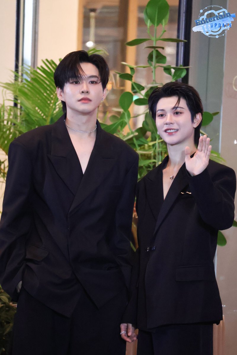 Entertain Update tweet media