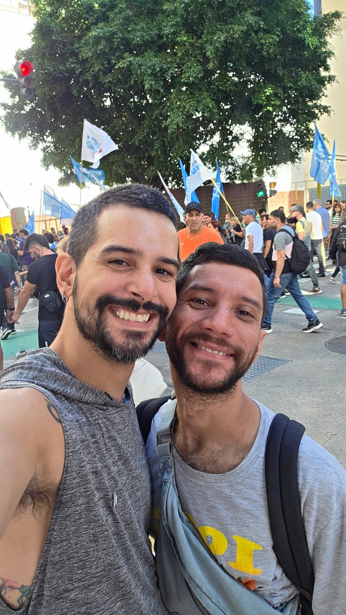 Lydia B. Sucking tweet media