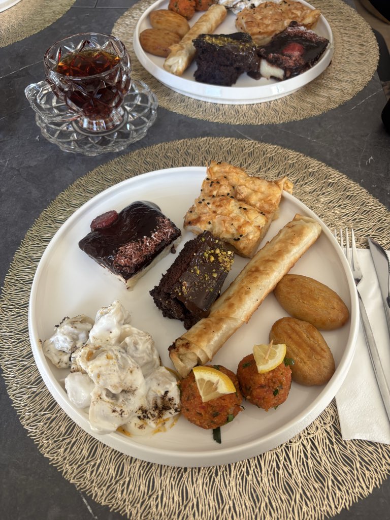 EVREKA!! tweet media