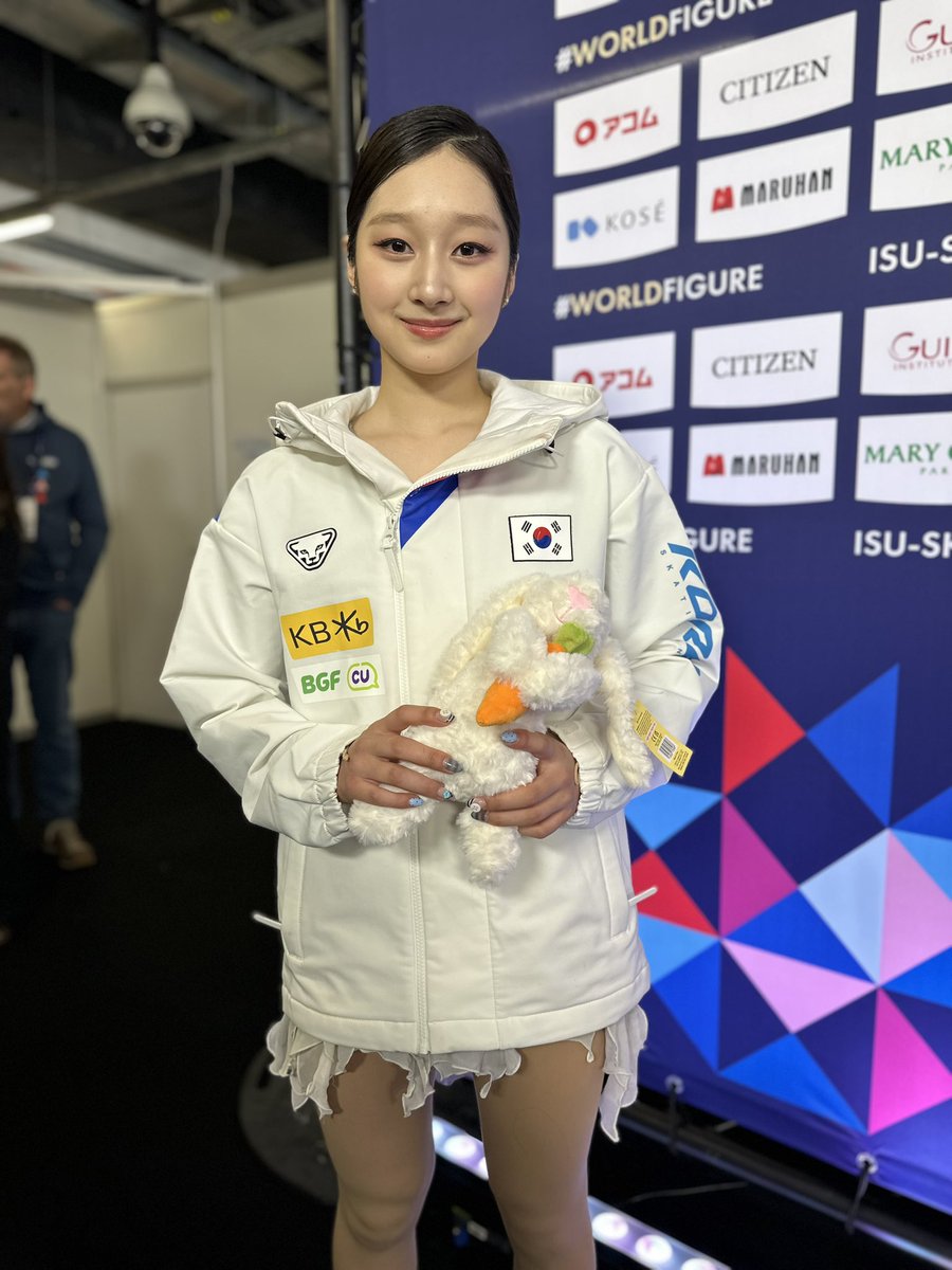 Golden Skate tweet media