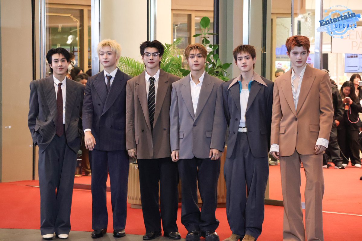 Entertain Update tweet media