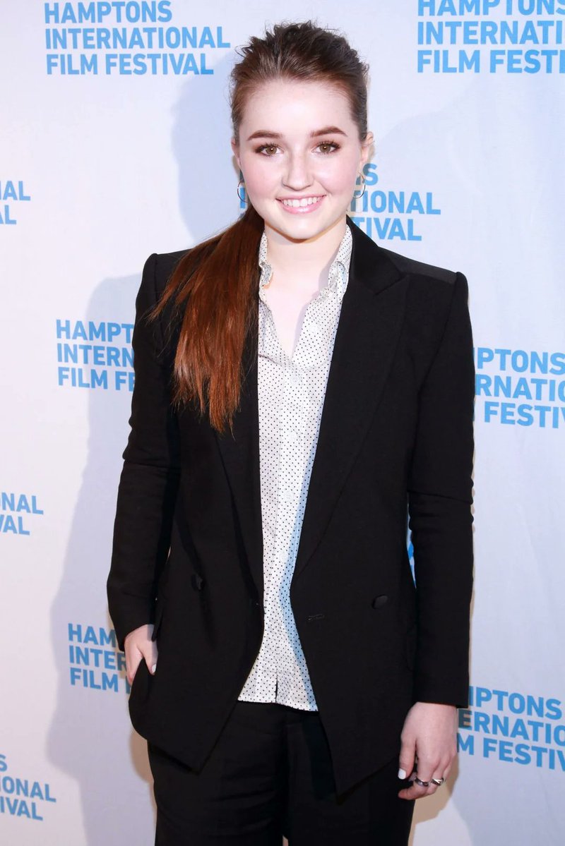 Alternative Celebs tweet media