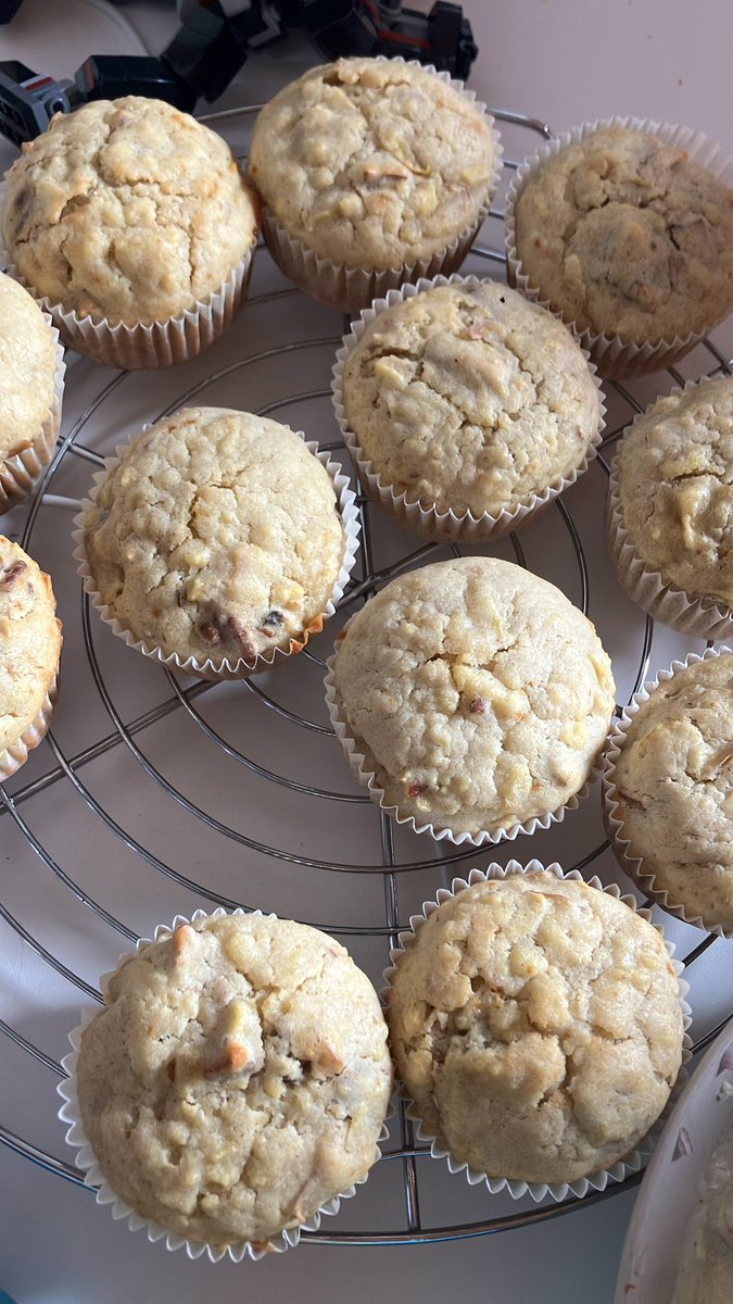 Lieblichkeit, edle Prinzessin, fliegende Fee ☀️ tweet media