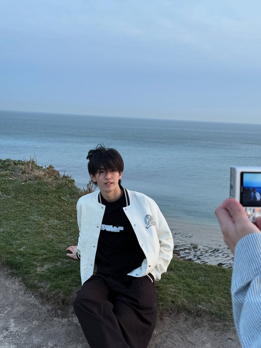 PHUTATCHAI OFFICIAL 🏒🎤 tweet media