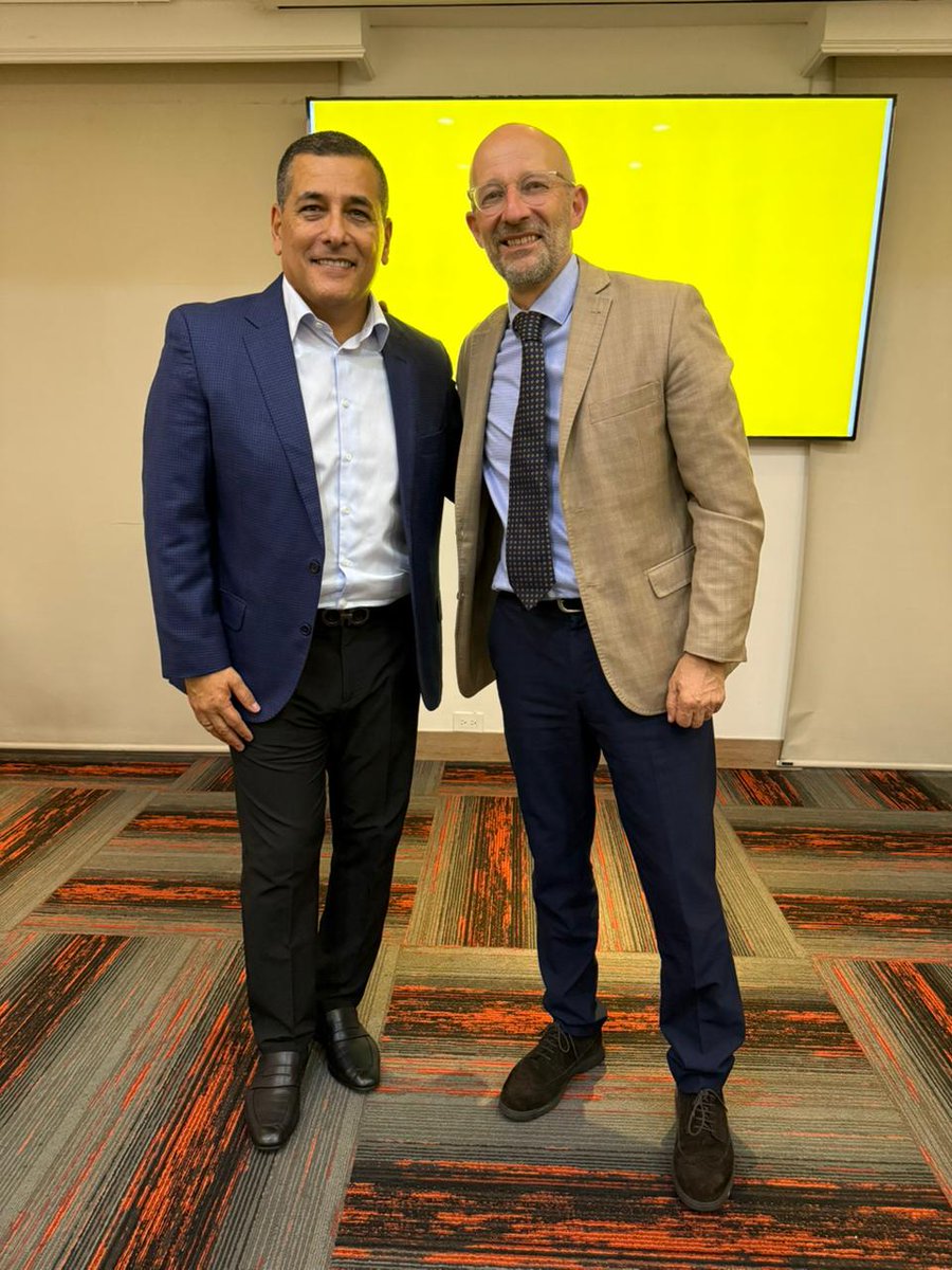 Unión Europea en Colombia 🇪🇺 tweet media