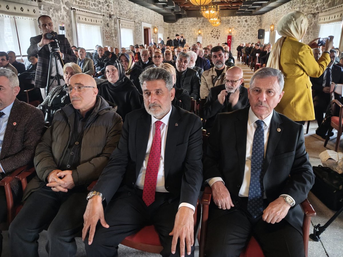 Anadolu Düşünce ve Strateji Merkezi (ASTEM) tarafından Ulucanlar Cezaevi Müzesi’nde düzenlenen, şehadetinin 17. yılında şehit lider Muhsin Yazıcıoğlu’nu anma programına katıldık.

Milletine, davasına ve inandığı değerlere adanmış bir şahsiyet olan merhum Muhsin Yazıcıoğlu’nu