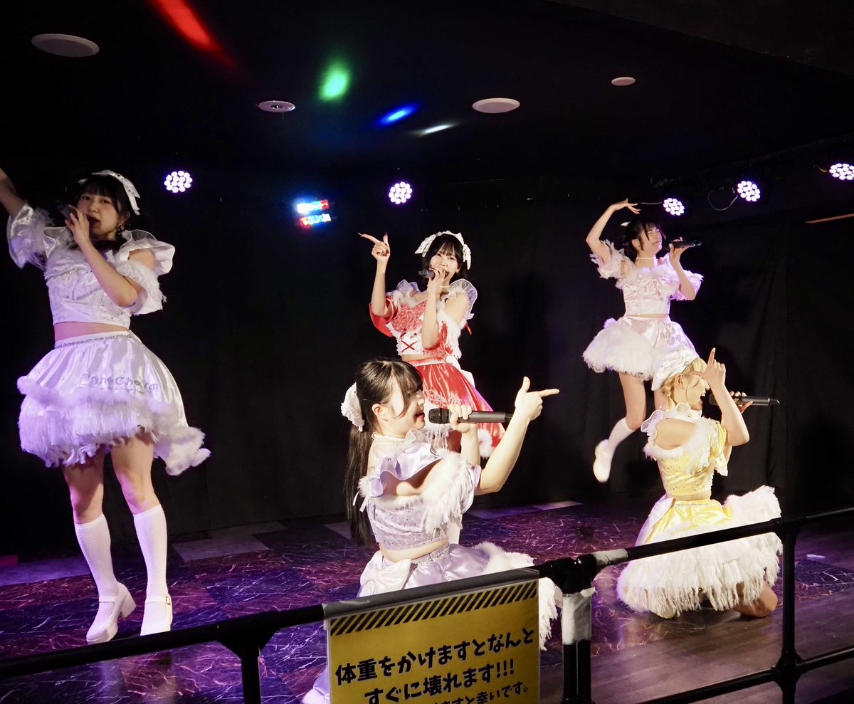 abebe1732 tweet media