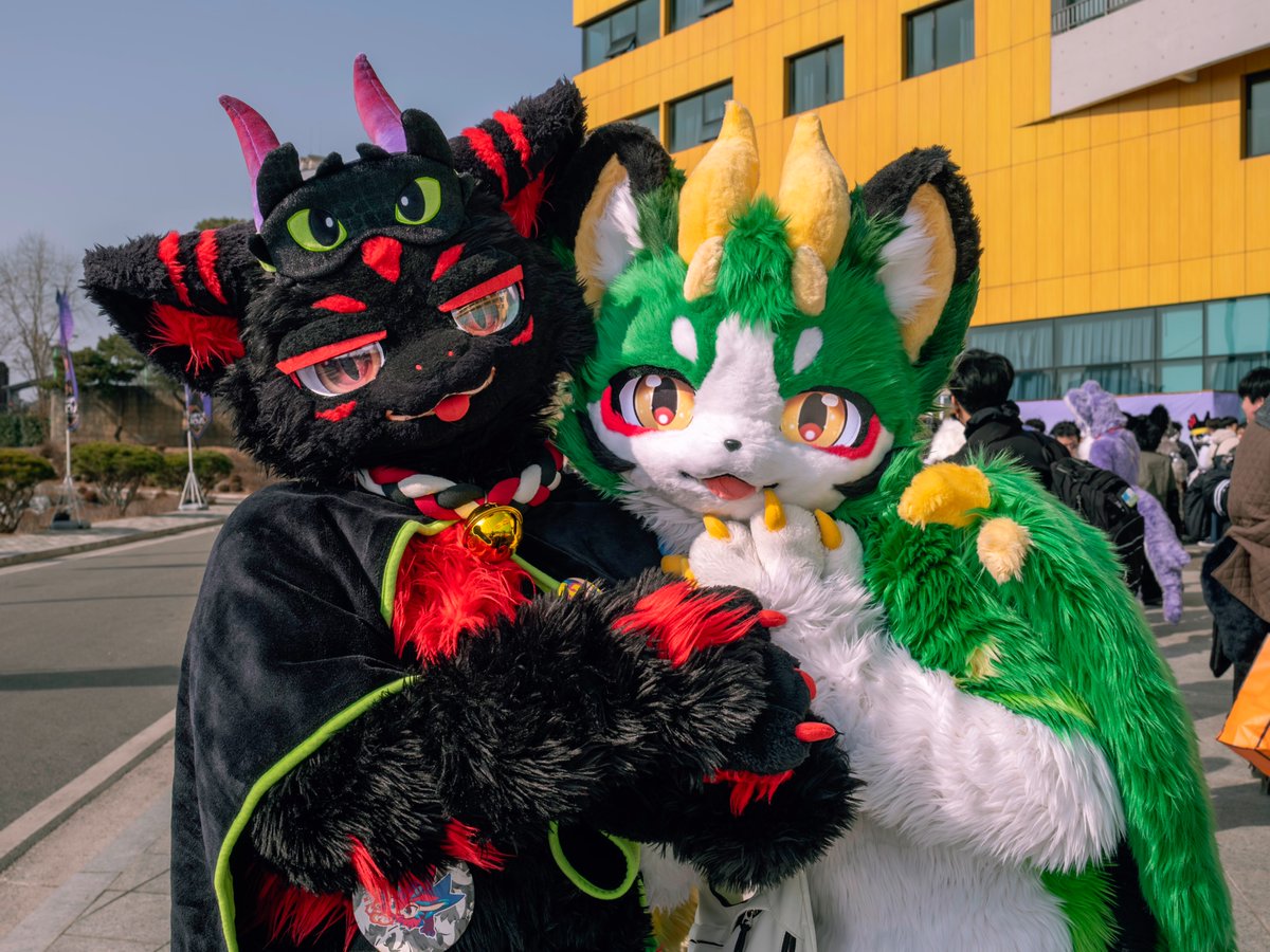 할 수 없는 일은 함께 해내자

できないことは、みんなでやろう

🐾화미님 <a href="/Hwami_furry/">♦️Hwami♦️ 🔜 ? ? ?</a> 
🐾레이님 <a href="/rei_furry/">레이</a>