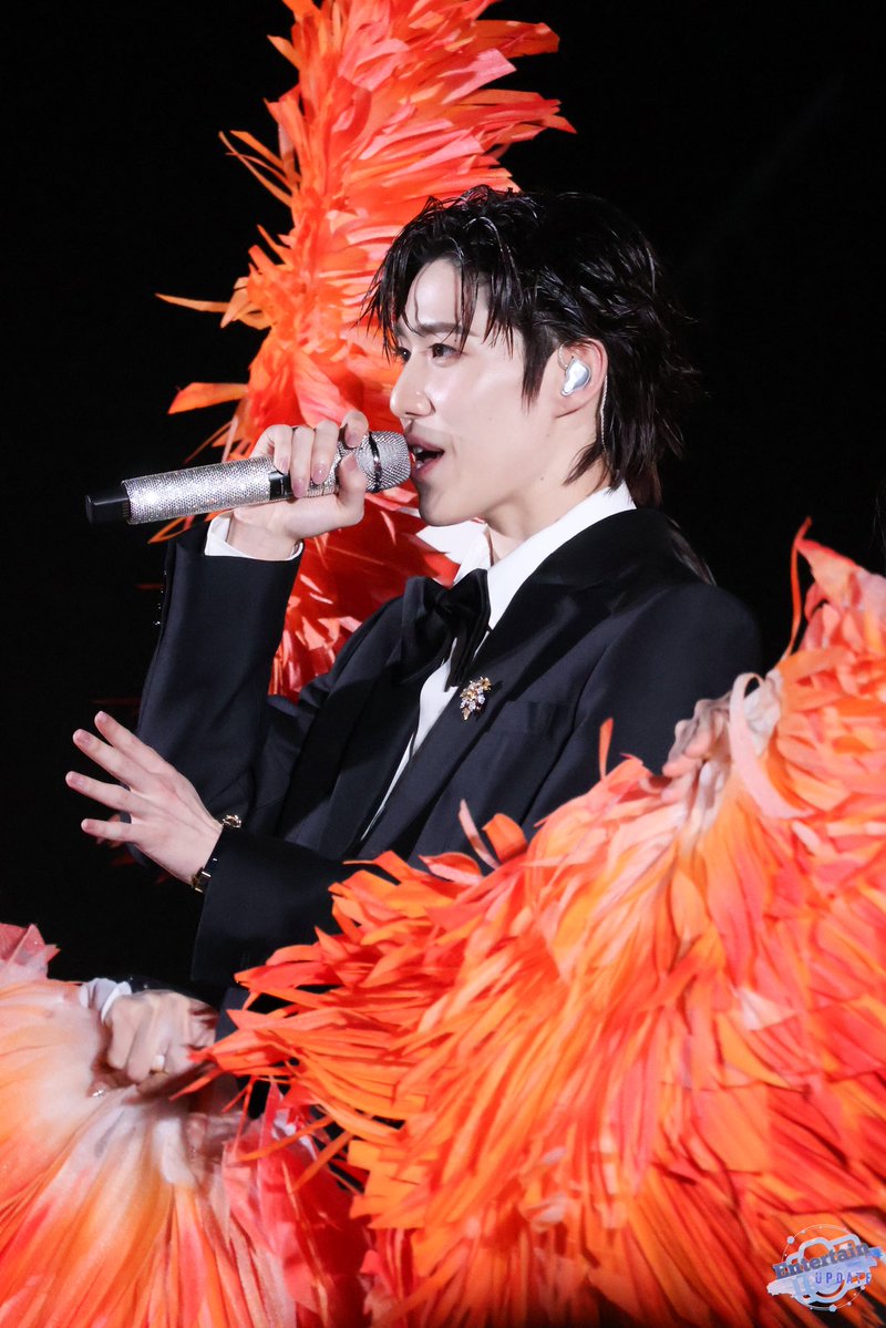 Entertain Update tweet media