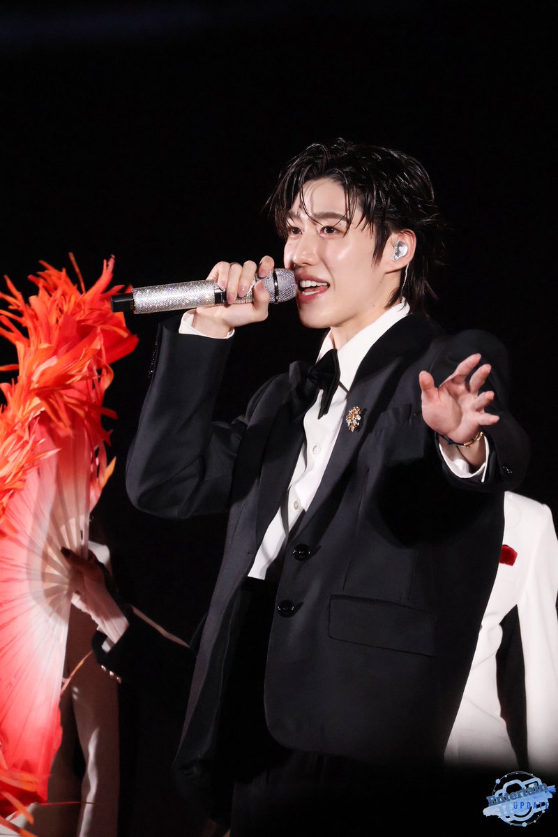 Entertain Update tweet media