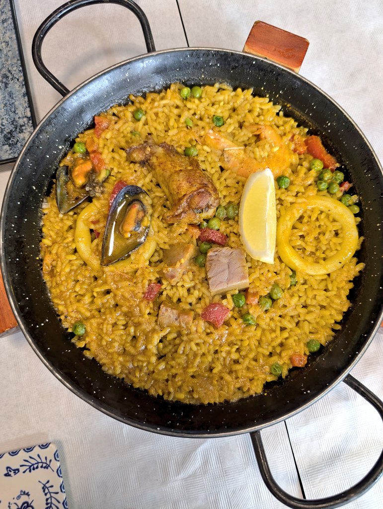 koenjithe15th's tweet photo. 何食べても美味しかった◎
#スペイン飯 https://t.co/4YJRGSzDDr