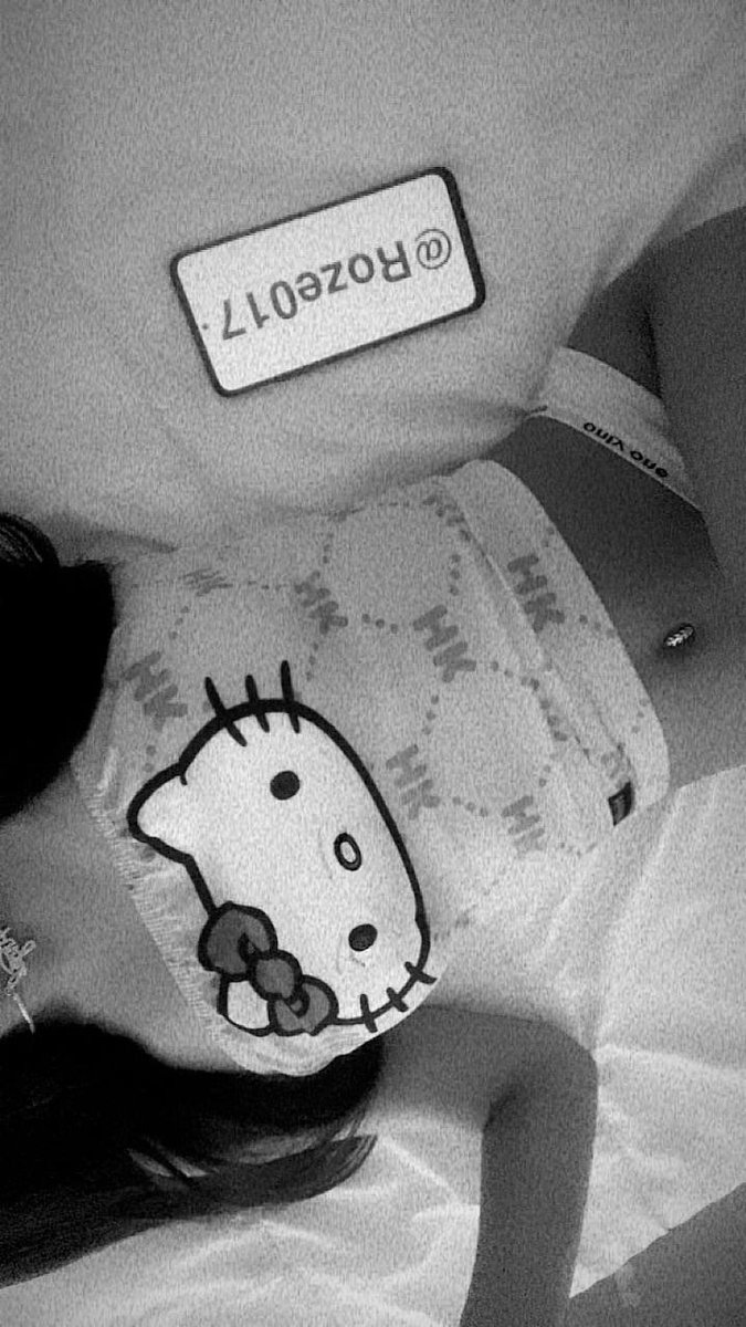 روز🦋 tweet media