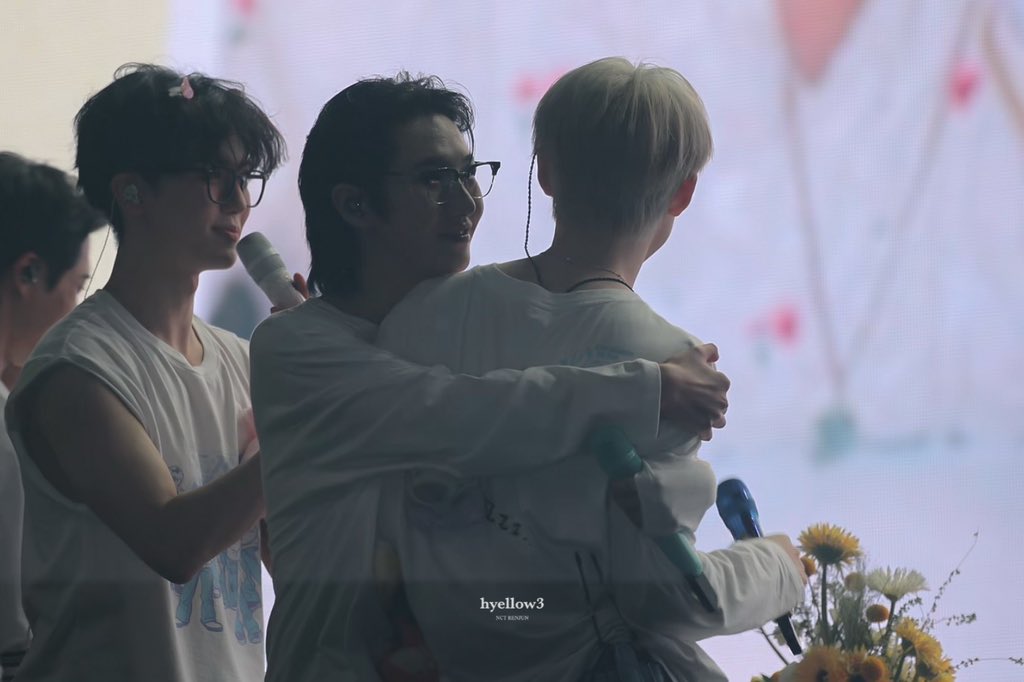 𝐡𝐲𝐞𝐥𝐥𝐨𝐰𝟑 tweet media