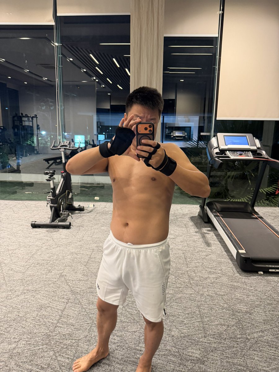 010情侣 姐夫 （0371） tweet media