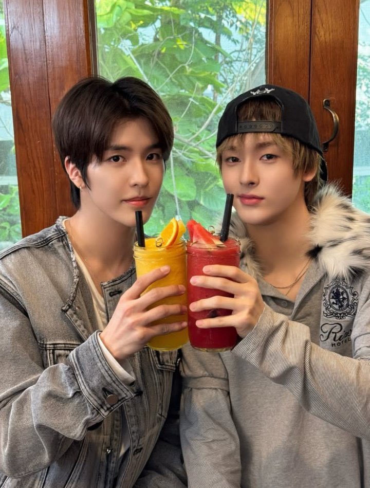 🦊⭐️ tweet media