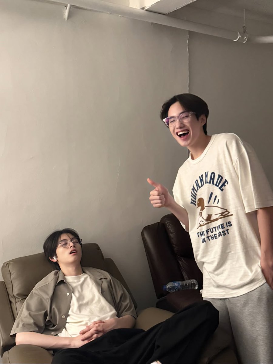 PHUTATCHAI OFFICIAL 🏒🎤 tweet media