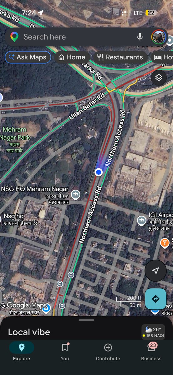Land back into India (New Delhi) and a “slap in the face” with VIP culture barely five mins from the airport. 

Yeh desh chunautiyon se nahi…

Certain things can never change. If you are born in India, you must suffer in the hands of VIPs. Period.