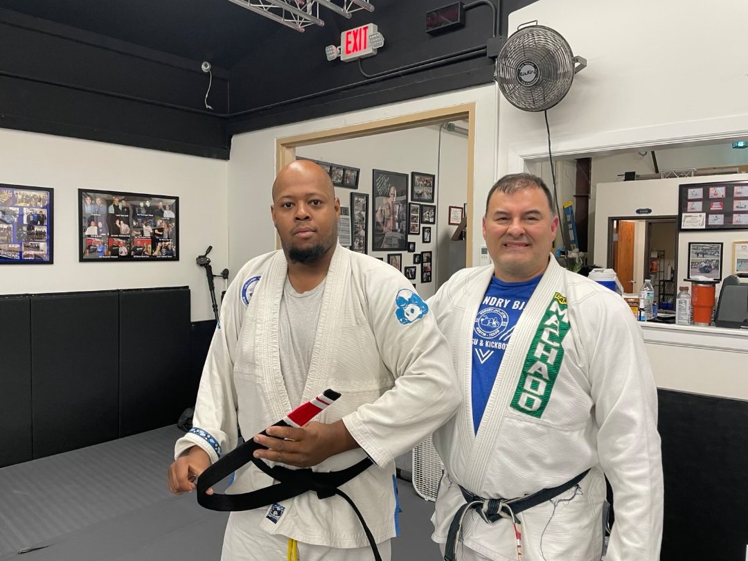 sholnufff's tweet image. RIP Professor.

William Vandry 6th degree Black Black died on March 23rd.

I only knew him for 18 months...yet he gave me not only more skills but also his trust, his time to develop me and to become more wise off the mats.

#martialarts #bjj