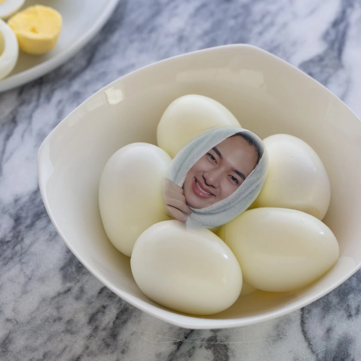 แม่ค้า เอาไข่ต้ม 1 ฟองจ้ะ ขอที่น่ารัก ๆ แจ้มกลม ๆ น้า🥚🤏🏻💘

BTS NUNEW 6TH SINGLE 
#เบื้องหลังMVฤดูใหม่
<a href="/CwrNew/">NuNew</a> #NuNew