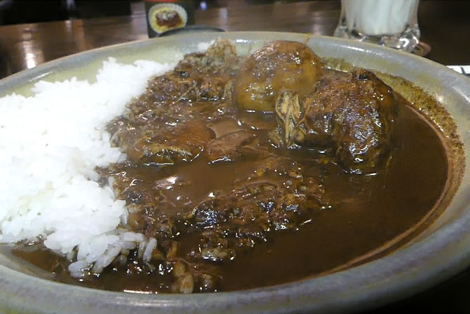 ghibli_world's tweet photo. 宮﨑駿監督がお気に入りの喫茶店「武蔵野文庫」
カレーライスとミルクの組み合わせがすきで、よく注文していたそうです🍛🥛
https://t.co/nMxuQRNqfn https://t.co/jVRlImVp4E
