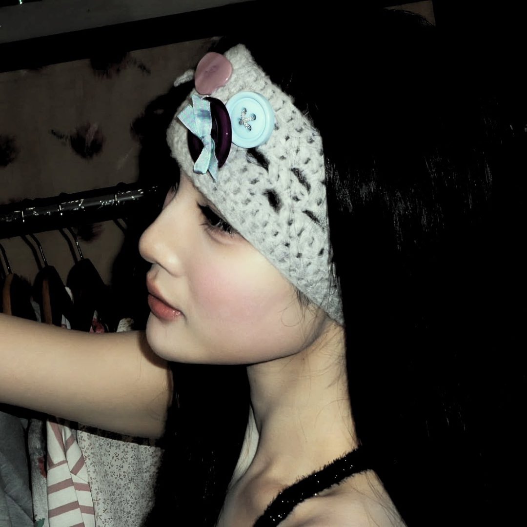 洪, 𝓒𝘩𝘦𝘳𝘪𝘴𝘦 𝓒𝘢𝘷𝘦𝘯𝘥𝘪𝘴𝘩. tweet media