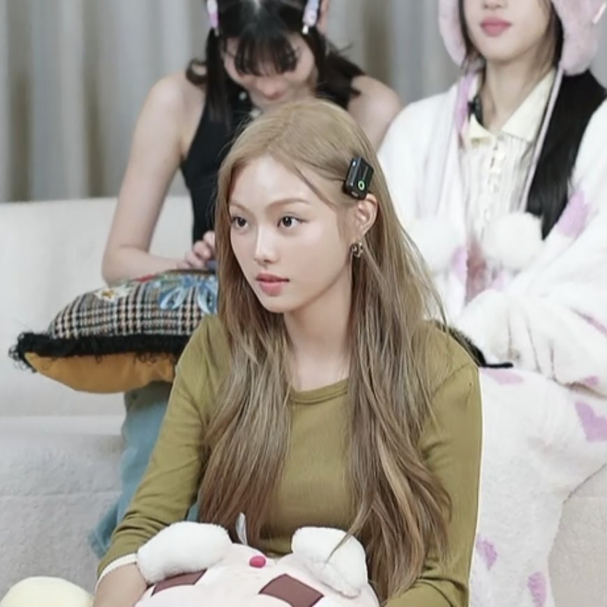 𝒃𝒍𝒖𝒆. tweet media