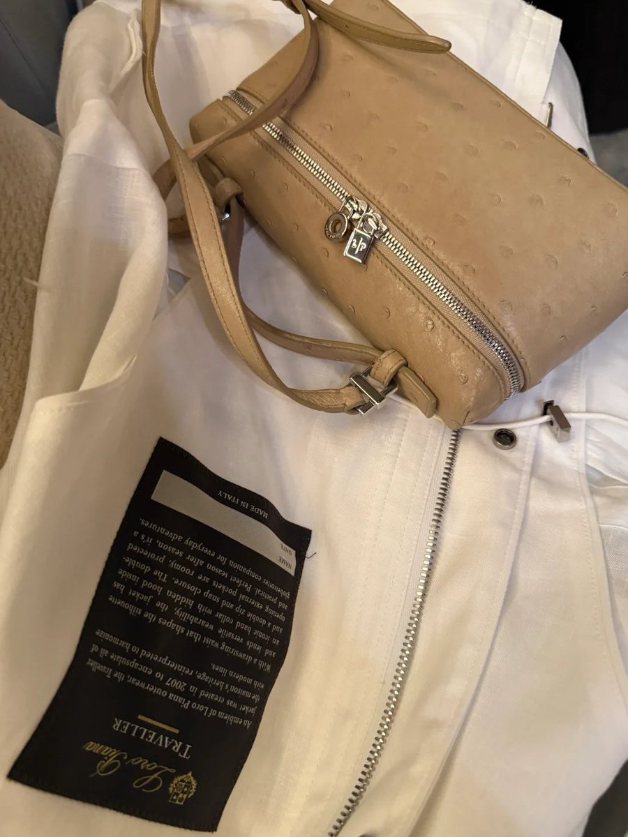 vldutf's tweet photo. パンツはRalph Lauren、他はすべてLoro Pianaです。
⌚️：Apple Watch Hermes https://t.co/jVtkHMoTYI