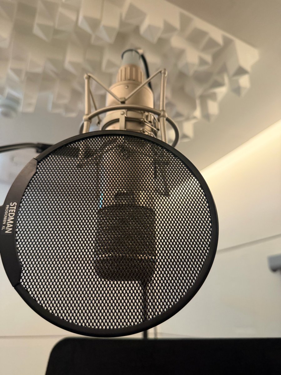 Raine ❄️🤍 tweet media