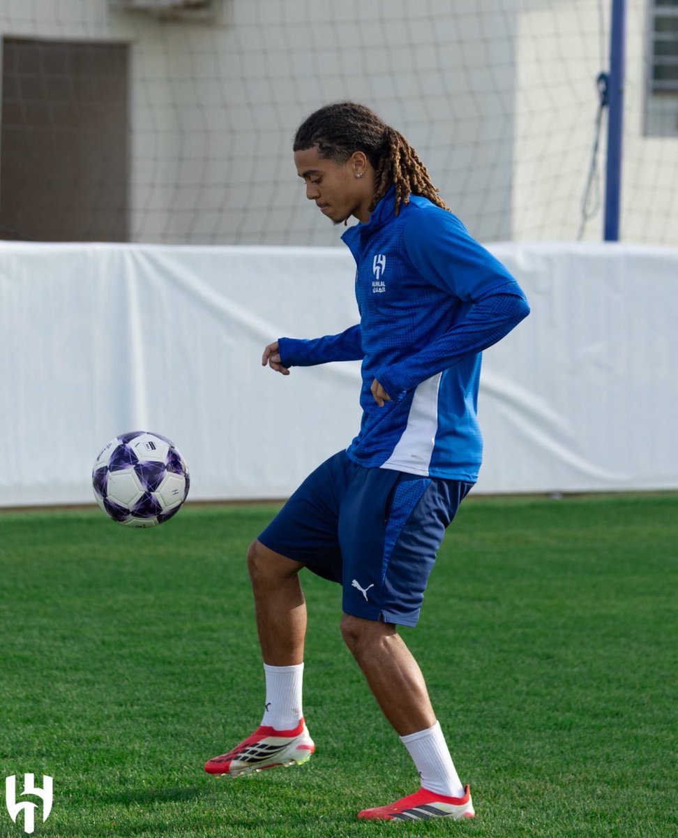 عمير tweet media